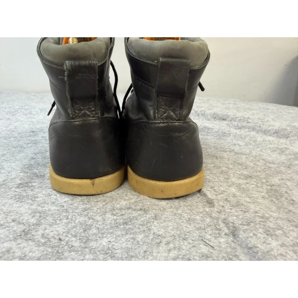 Clae Hamilton Leather Chukka Boots Black Leather, Low-Profile Gum Sole Size 9